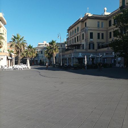 Attico Con Terrazza In Via Dei Traghetti Apartment Lido di Ostia Bagian luar foto