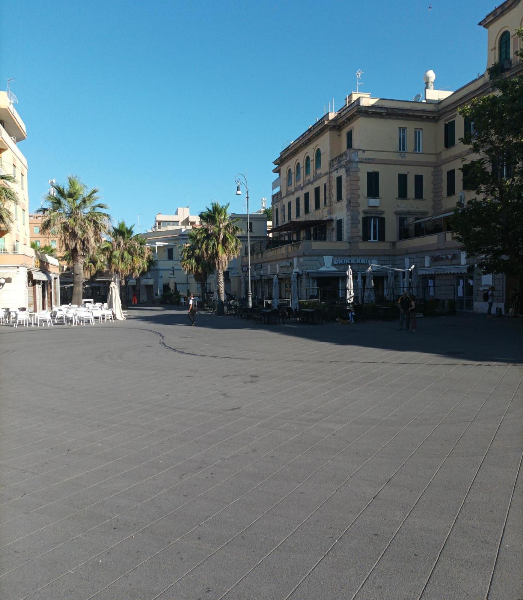 Attico Con Terrazza In Via Dei Traghetti Apartment Lido di Ostia Bagian luar foto